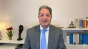 رئيس مركز عراقي: بعض قيادات الأحزاب استنسخت النموذج الإيراني