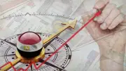 الذهب والدولار يواصلان الصعود وارتفاع أسعار الحديد في الأسواق