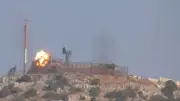 جيش الاحتلال يستهدف مستودع أسلحة ونقاط مراقبة لحزب الله في جنوب لبنان