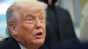 ترامب يصف الإيرانيين بالمجانين بعد خلاف حول الاتفاق النووي