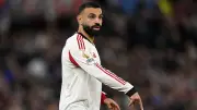 ليفربول يستعد لتكريم أسطورتيه صلاح وروبرتسون في وداع أنفيلد