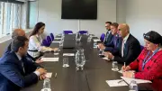 وزير العلم الأذربيجاني يشيد بتطوير مناهج العربية المصرية ويرحب بالتعاون مع مصر