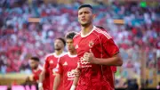 والد أشرف داري يكشف حقيقة عروض نجله ويرد على إمكانية العودة للوداد