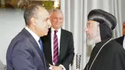 وزير الخارجية يلتقي أسقف الكنيسة القبطية بلندن ويؤكد على الوحدة الوطنية