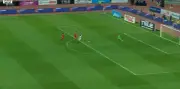 ياسين مرعي يحصل على كارت أحمر بعد تدخله العنيف على منذر طمين