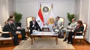 وزير الصناعة يبحث مع السفير الفرنسي سبل تعزيز التعاون الصناعي المشترك