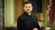 زيلينسكي يأمر جيشه بالتأهب القتالي شمال أوكرانيا ويتواصل مع بريطانيا