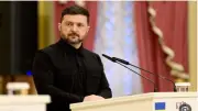 زيلينسكي يأمر جيشه بالتأهب والاستعداد القتالي في شمال أوكرانيا
