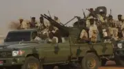 خبير أزمات سوداني يكشف أسباب انشقاقات الدعم السريع ويؤكد: توقف الرواتب وراء الضعف