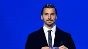 مفاجأة مدوية.. إبراهيموفيتش يتحدى فيوري في نزال ملاكمة مثير