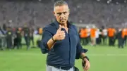 الفتح السعودي يتفق مع جوميز على تجديد عقده لموسم إضافي