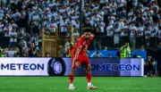 توقف مفاوضات تجديد عقد حسين الشحات في الأهلي