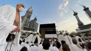 الإنابة في الحج لمرضى الأمراض المزمنة.. أمين الفتوى يوضح الحكم