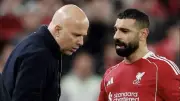محمد صلاح يفاجئ الجميع بشرطين يقلبان قرار رحيله من ليفربول