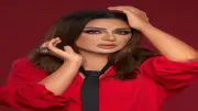 أنغام تخطف الأنظار بفستان أحمر في أحدث جلسة تصوير