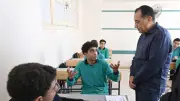 مدبولي يتحاور مع طالبات بولاق الدكرور حول منصة التعليم الجديدة