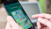 ماليزيا تفرض التحقق من العمر بوثائق رسمية لمستخدمي التواصل الاجتماعي