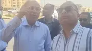 محافظ القاهرة يشرف على إزالة عقار مخالف بالمقطم