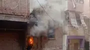 مصرع طفلتين وإصابة والديهما في حريق منزل بالكوم الأحمر ببني سويف