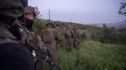تل أبيب ترتجف من اتفاق واشنطن وطهران وتعيد نشر قواتها بلبنان