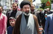 مستشار خامنئي: إدارة مضيق هرمز حق قانوني لإيران