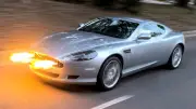 سيارة أستون مارتن بمحرك كورفيت وقاذف لهب تشعل الجدل