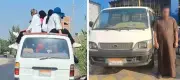 ضبط سائق عرض حياة المواطنين للخطر بنقل ركاب على سطح حافلة بالبحيرة