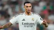 كاي والكر يدافع عن أرنولد بعد استبعاده من منتخب إنجلترا