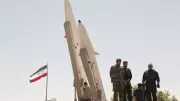 إيران تسقط مسيرة فوق الخليج بأنظمة دفاع جوي حديثة وتكثف الجاهزية