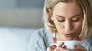 أعشاب طبيعية فعالة لتخفيف التوتر والإجهاد وتعزيز الهدوء النفسي