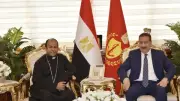 محافظ بورسعيد يستقبل وفد كنيسة أسقفية الزهور للتهنئة بعيد الأضحى
