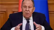 روسيا تخطر أمريكا ببدء ضرب أهداف عسكرية في كييف وتطالب الأجانب بالمغادرة