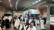 بإشراقة يوم النحر.. حجاج بيت الله يبدؤون رمي جمرة العقبة الكبرى