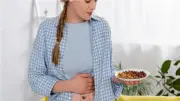 أعراض التسمم الغذائي في العيد.. إشارات تحذيرية لا تتجاهلها