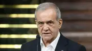 الرئيس الإيراني بازشكيان يطلب الاستقالة احتجاجاً على هيمنة الحرس الثوري