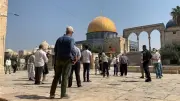مجلس حكماء المسلمين يدين اقتحام الأقصى ورفع علم الاحتلال