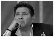 دخول عزاء هاني شاكر بالـ QR Code.. مصطفى كامل يحسم الجدل