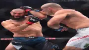 أول هزيمة في مسيرة حمزة شيماييف الاحترافية على يد شون ستريكلاند في UFC