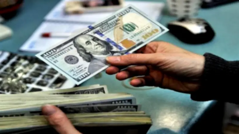 آخر سعر للدولار مقابل الجنيه المصري قبل تعاملات الأربعاء 10-6-2026