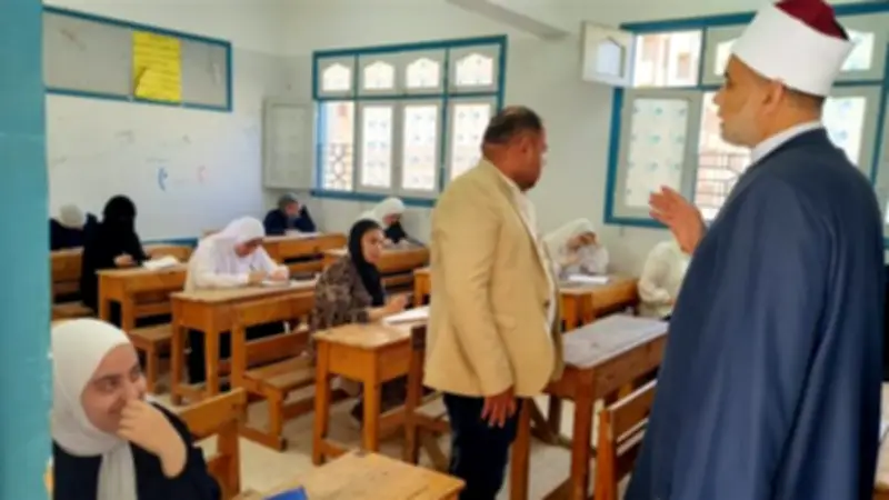 10,977 طالبًا بالثانوية الأزهرية في الدقهلية يؤدون امتحان الصرف في أجواء منضبطة
