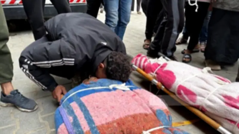 استشهاد 11 فلسطينيًا في قصف إسرائيلي على غزة وشقق سكنية مدمرة