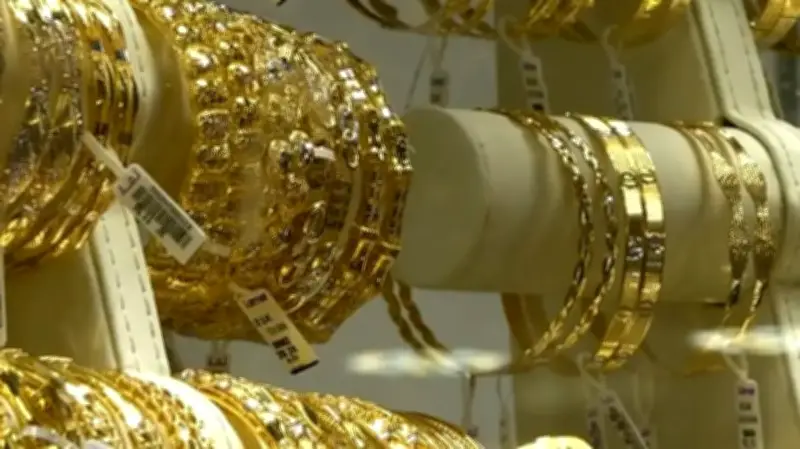 هبوط سريع يضرب سعر الذهب في مصر.. فقدان 125 جنيهاً في عيار 21