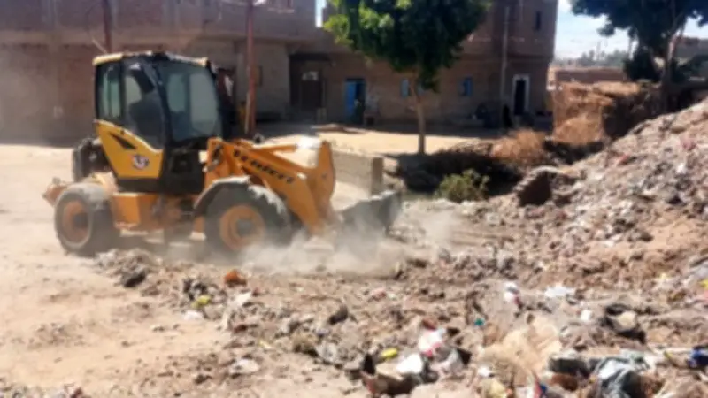 رفع 128 طنًا من المخلفات في قنا ونجع حمادي لتحسين النظافة