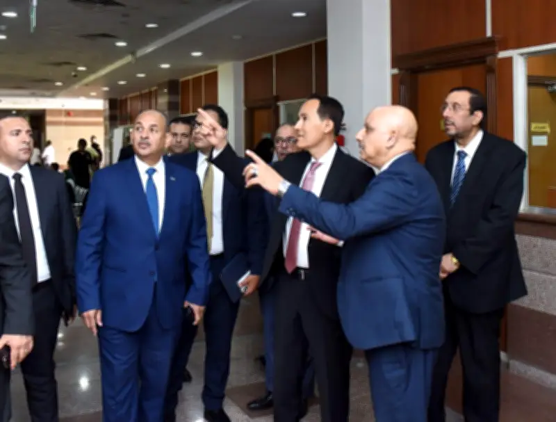استثمارات بـ14.7 مليار دولار في جولة موسعة لرئيس هيئة الاستثمار بالإسكندرية