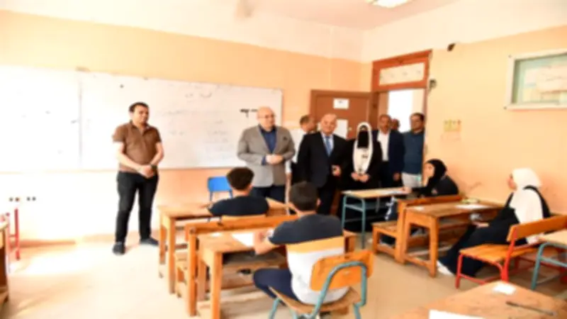 حل امتحان الإنجليزي للصف الثالث الإعدادي 2026 وتوزيع الدرجات