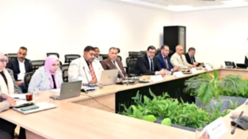 وزير الري يتابع تنفيذ الخطة الاستثمارية ويستعرض خطة 2026/2027
