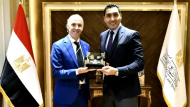 وزير الشباب والرياضة يبحث إدراج الكيك بوكسينج بألعاب أفريقيا 2027