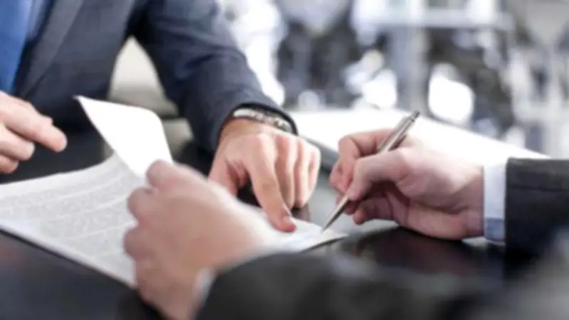 إجازة مرضية 3 أشهر بأجر كامل للموظفين في قانون العمل الجديد