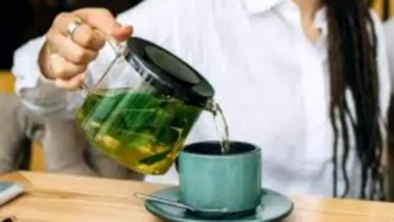 5 مشروبات طبيعية لخفض الكوليسترول.. تعرف على فوائدها وطرق تحضيرها