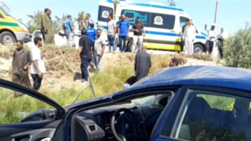 إصابة 5 أشخاص في حادث انقلاب سيارة على طريق الفيوم القاهرة